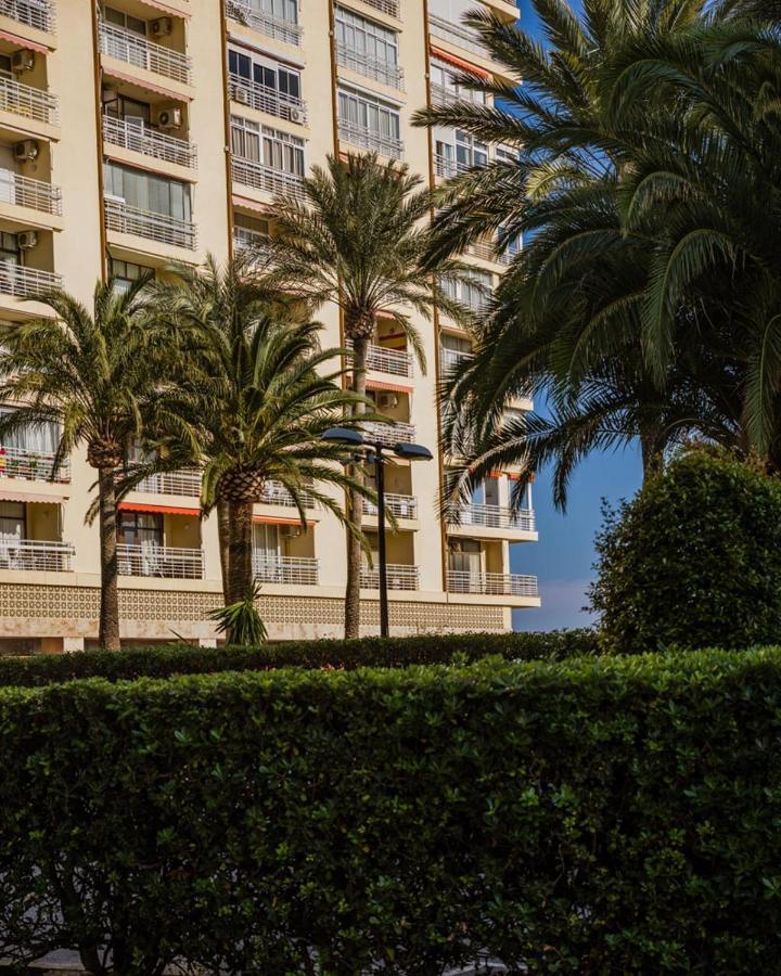 Apartamentos Calma Rentals Торремолинос Экстерьер фото