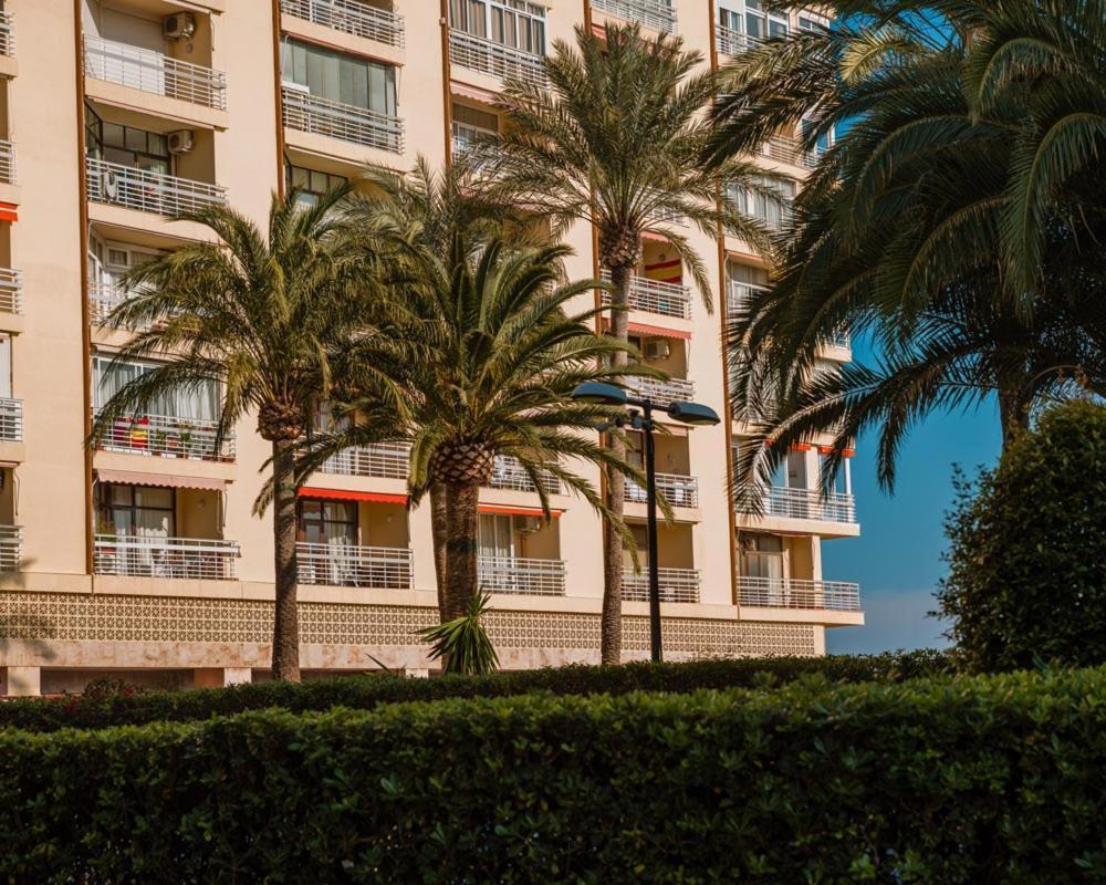 Apartamentos Calma Rentals Торремолинос Экстерьер фото
