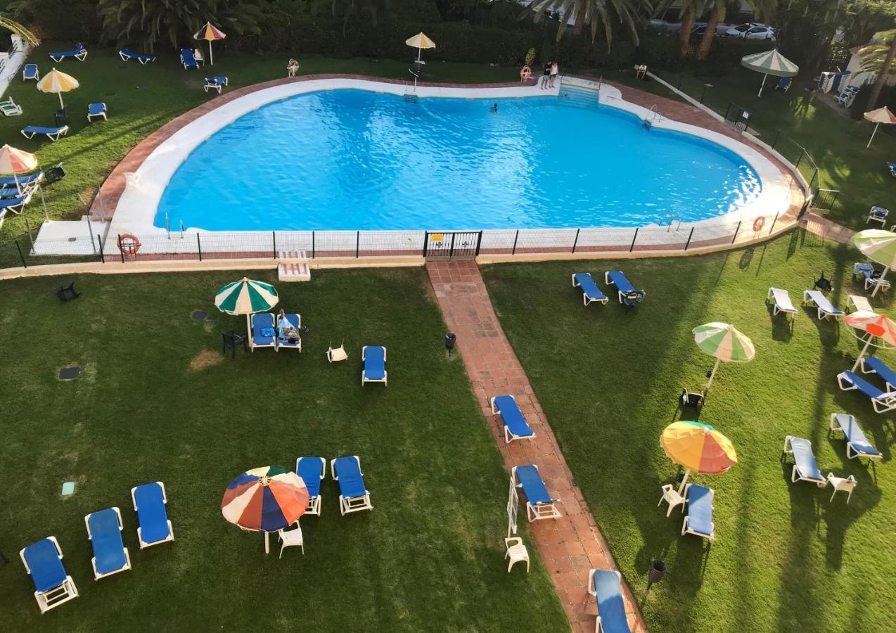 Apartamentos Calma Rentals Торремолинос Экстерьер фото